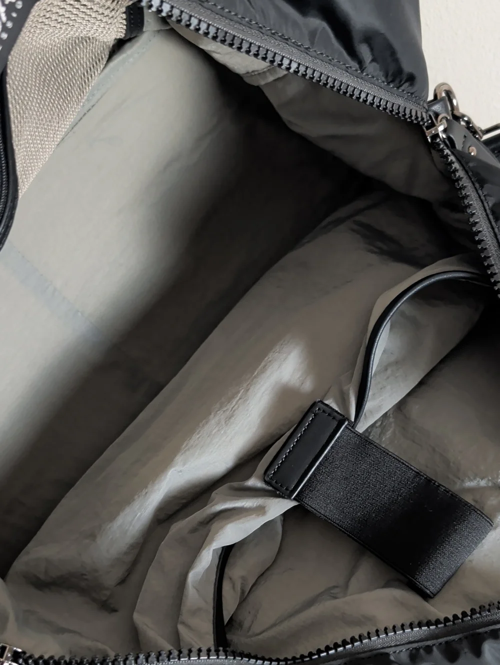 Urban Expressions Black Puffer Bag